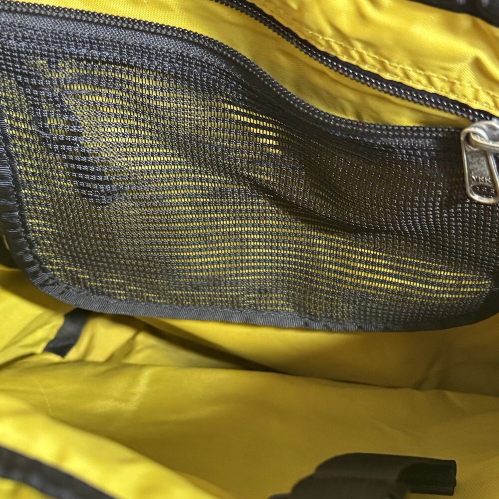 Vintage Patagonia Vertical Mass Crossbody Sling Bag Gray Travel Laptop Messenger - Picture 9 of 15